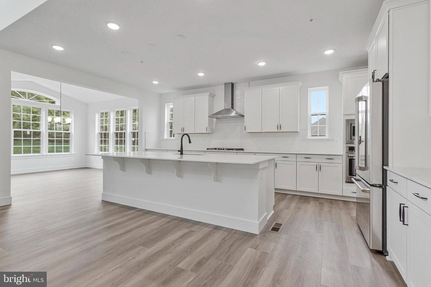 2024 Saint James Road photo 12