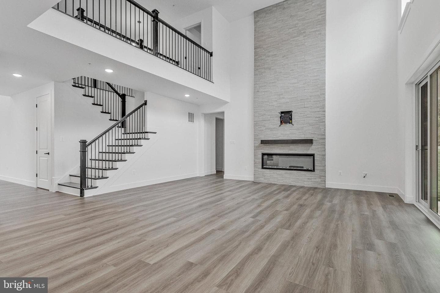 2024 Saint James Road photo 16