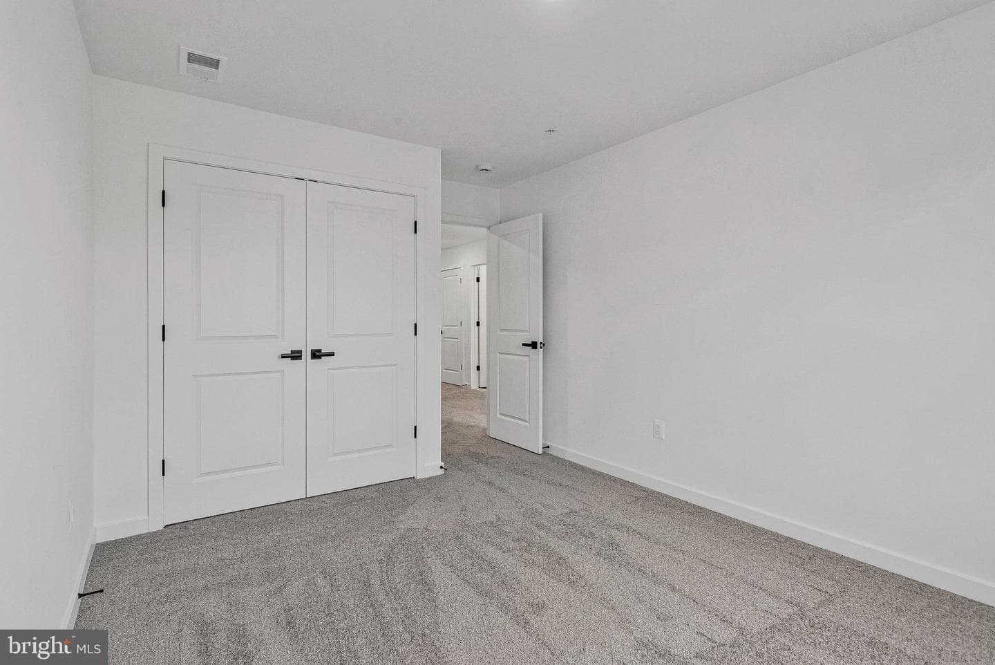 2024 Saint James Road photo 27