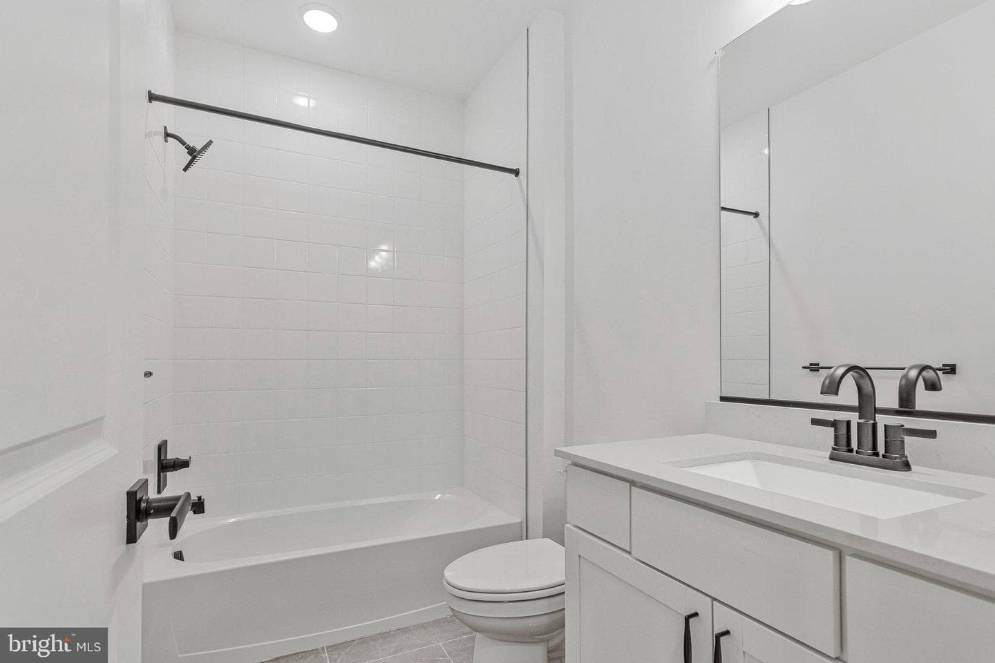 2024 Saint James Road photo 48