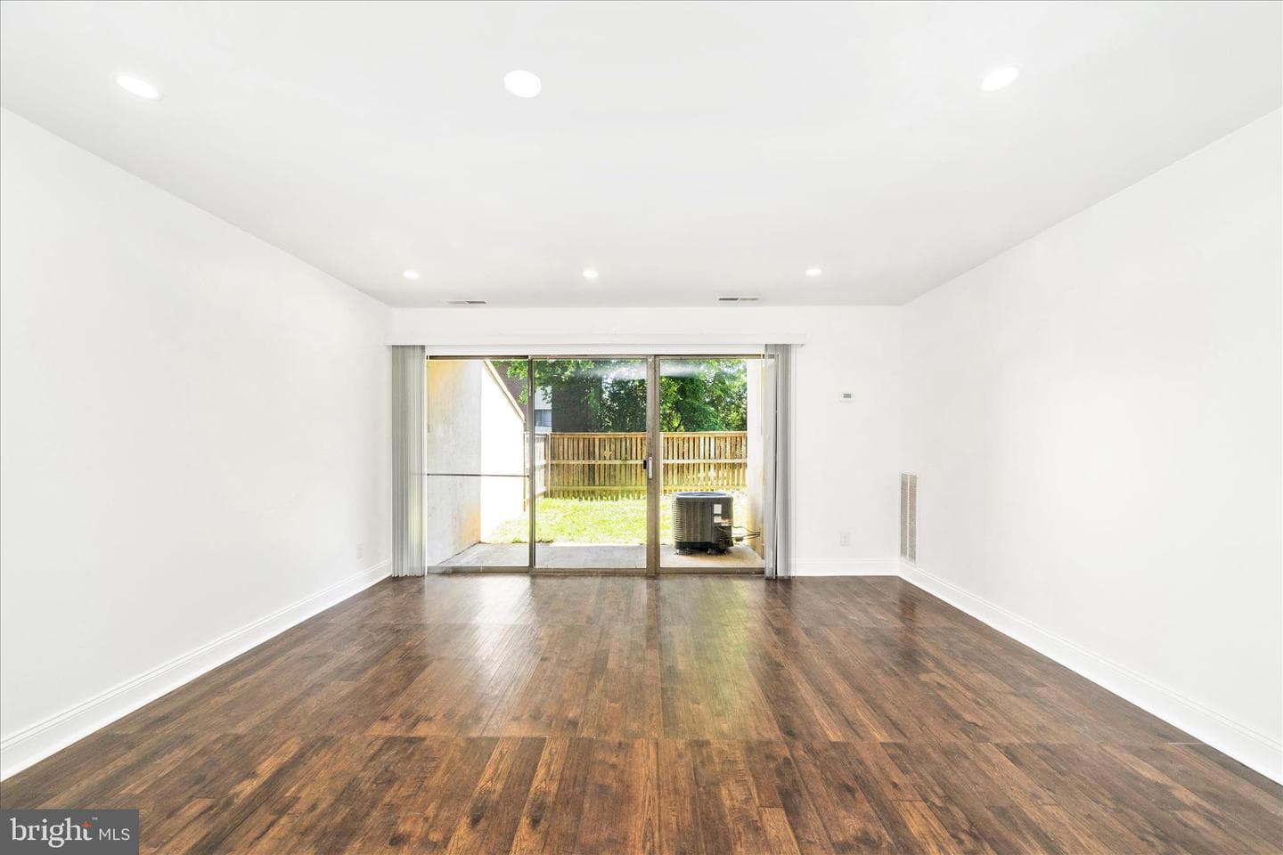 10125 Prince Place #103-11b photo 10