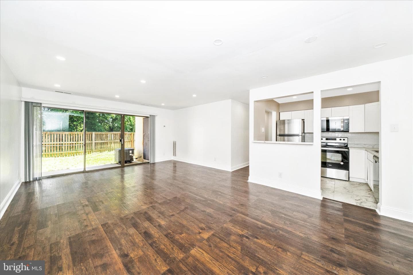 10125 Prince Place #103-11b photo 3
