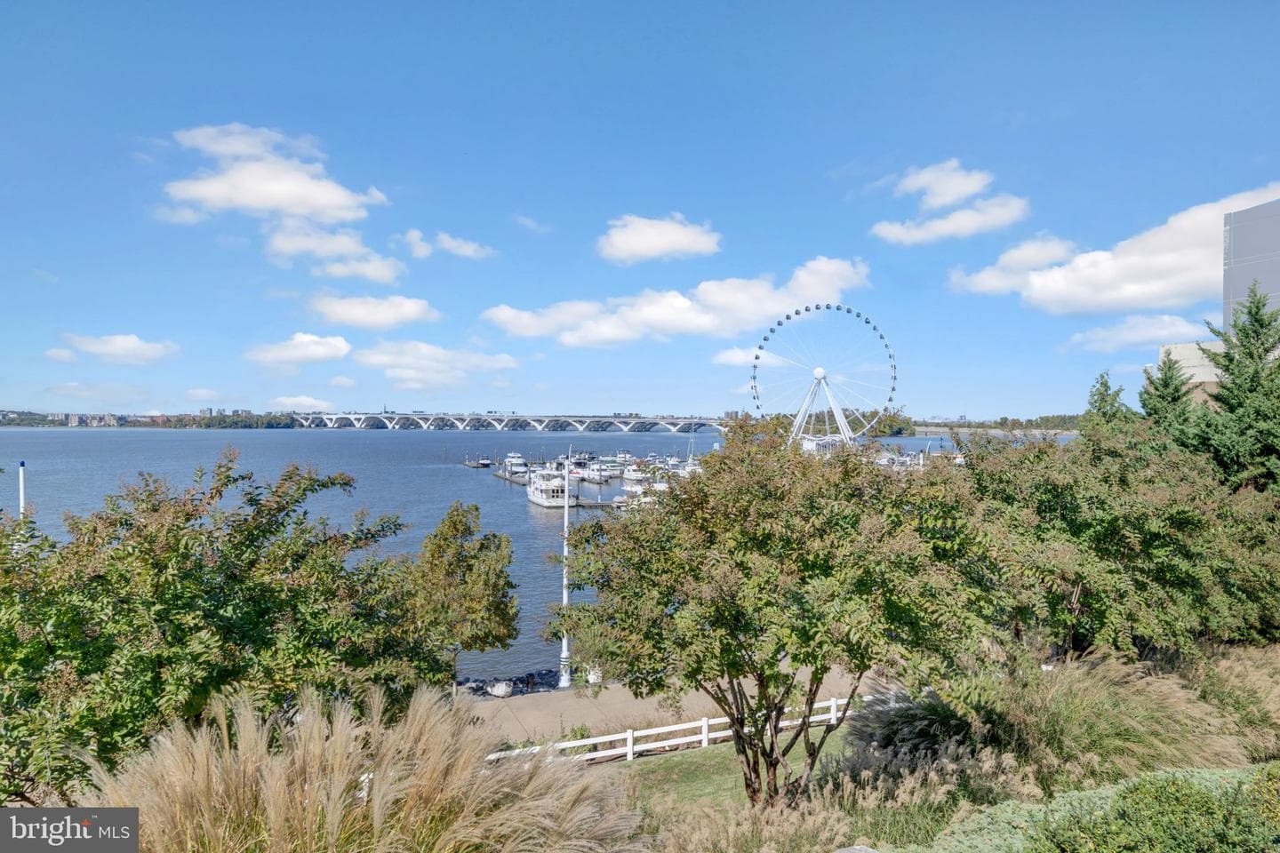 102 Saint Ives Place #401 photo 28