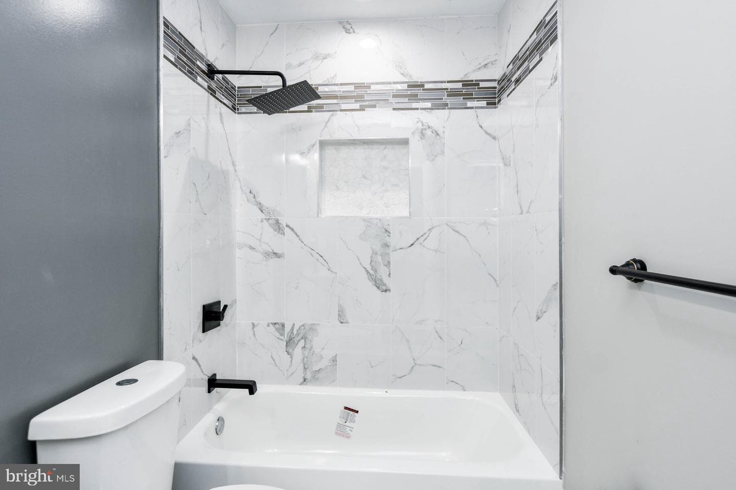 16311 Ayrwood Lane photo 16