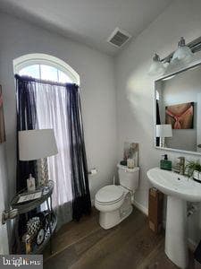 601 Leigh Way photo 16