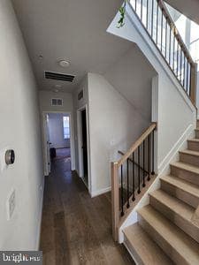 601 Leigh Way photo 18