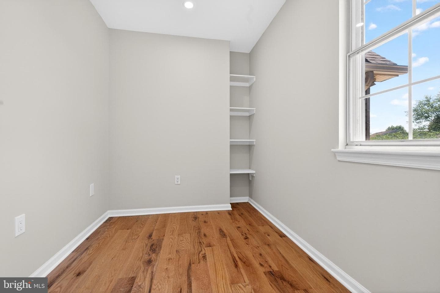 9312 Fox Run Drive photo 34
