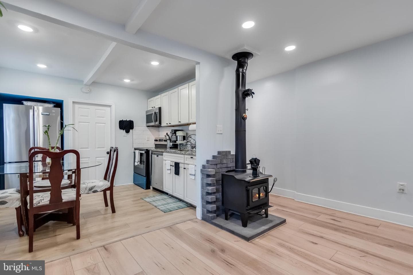 1508 Airport Lane photo 15