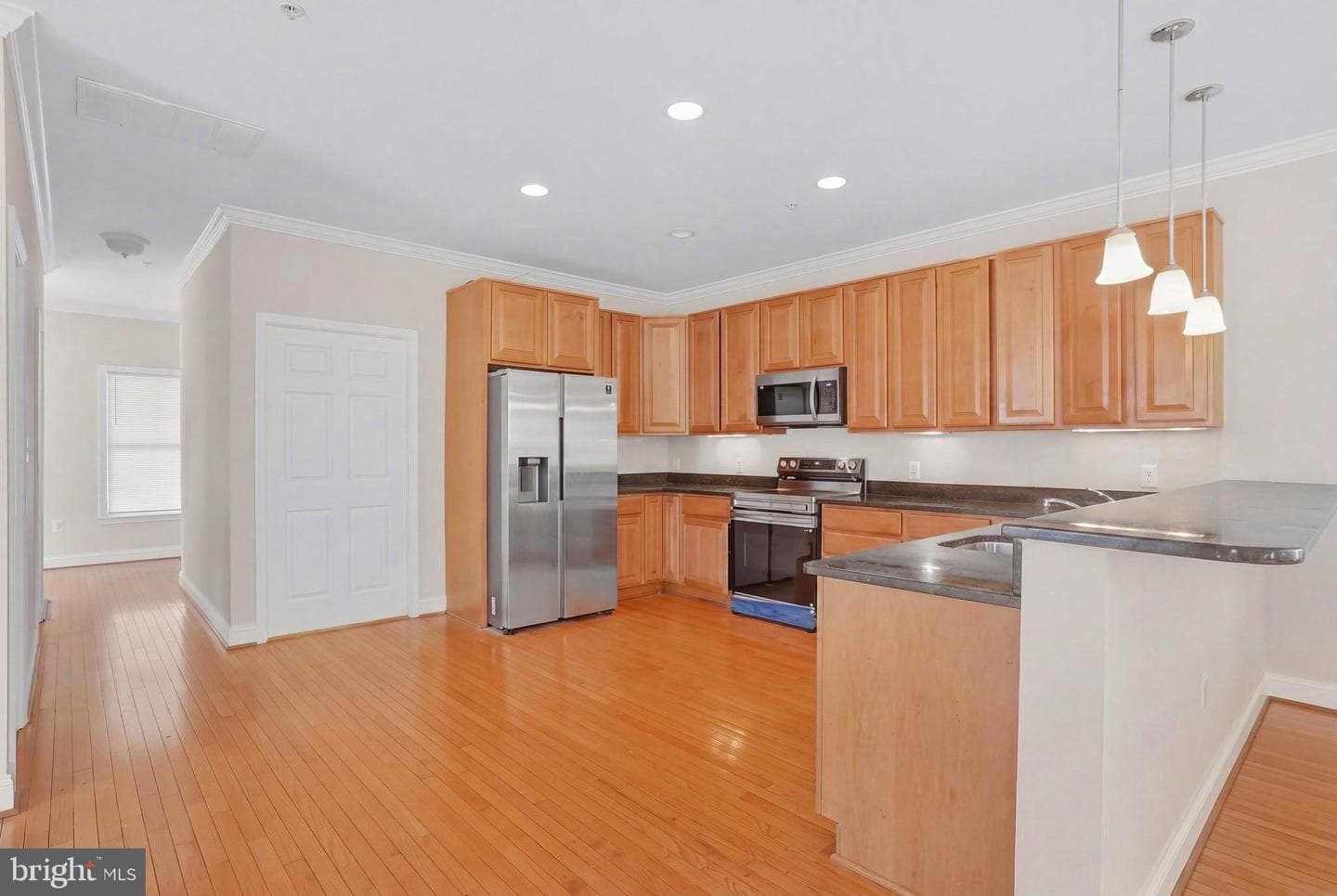 4702 Tecumseh Street photo 7