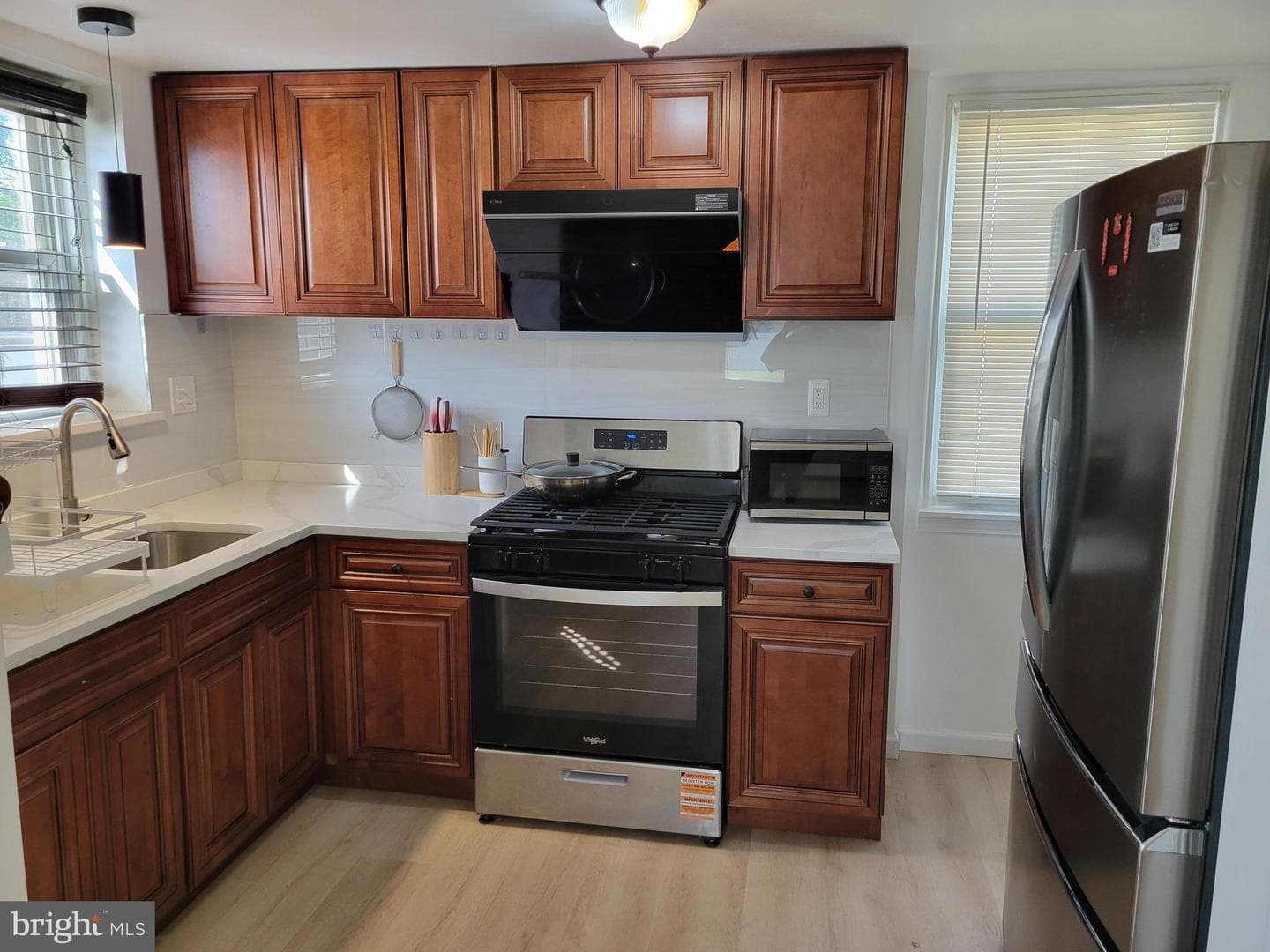329 Talbott Avenue photo 9