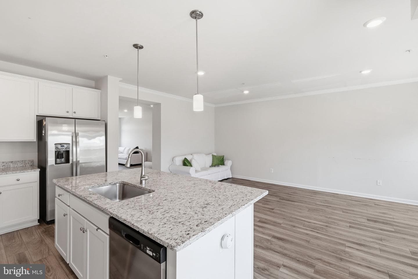 5604 Lanteen Street photo 11
