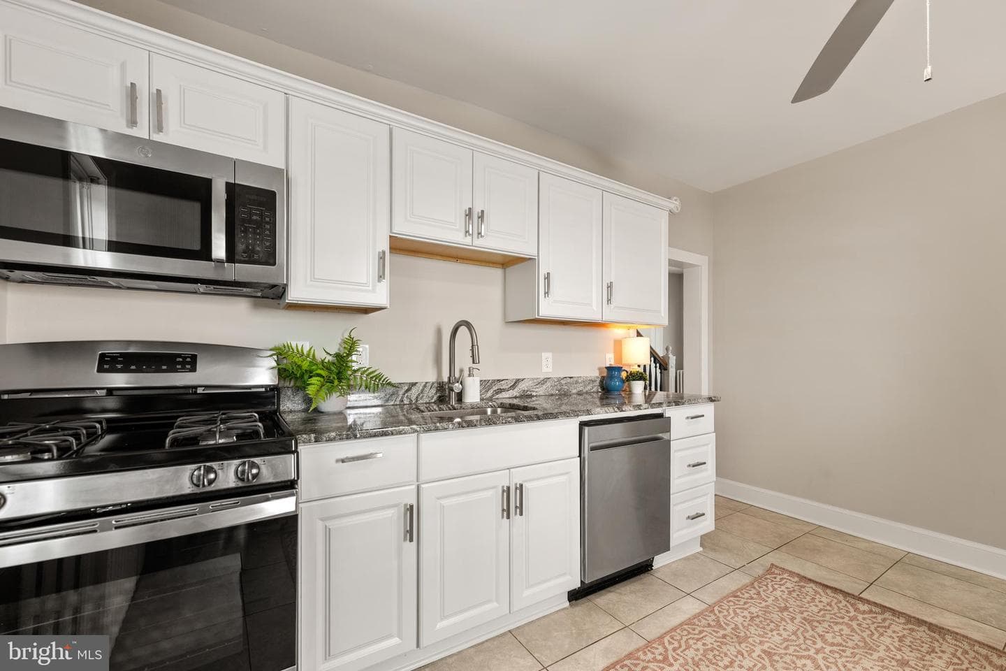 3204 Perry Street photo 11
