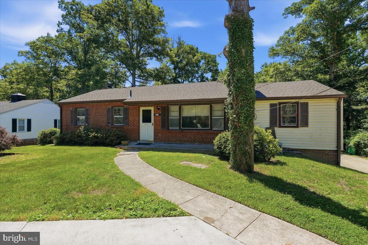 5919 Chris Mar Avenue photo 4