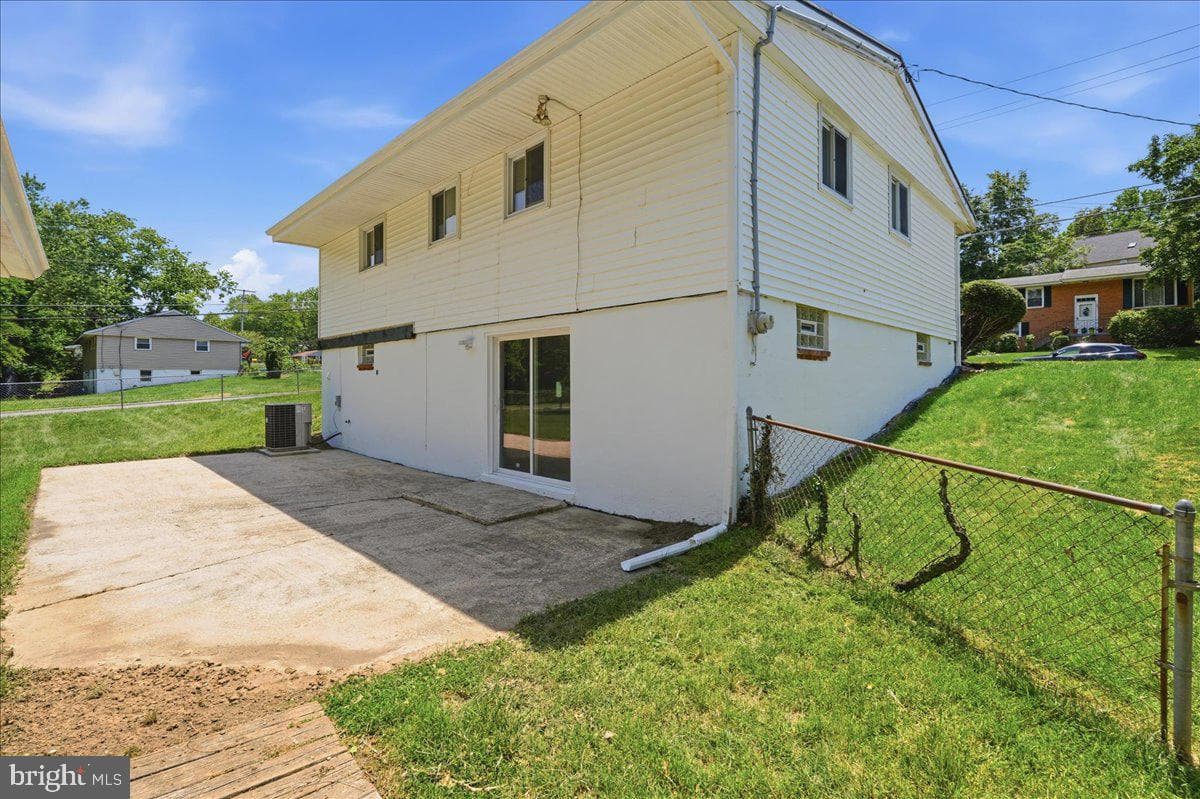 3012 Lumar Drive photo 27