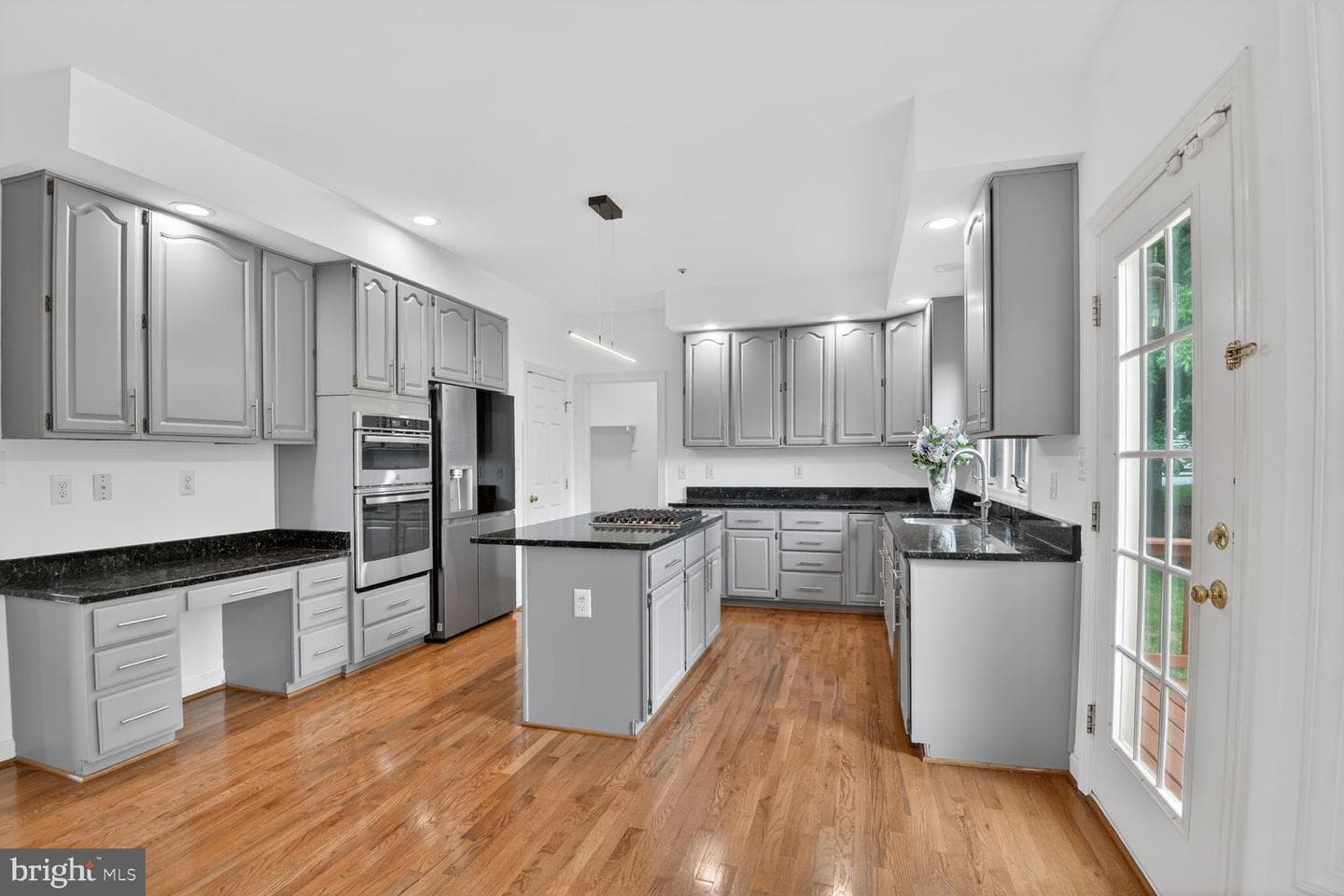 11901 Shakespeare Court photo 24