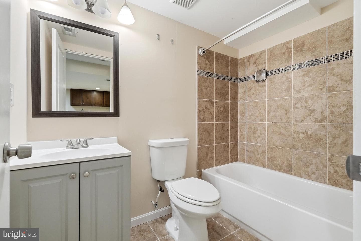 2500 Ramblewood Drive photo 34