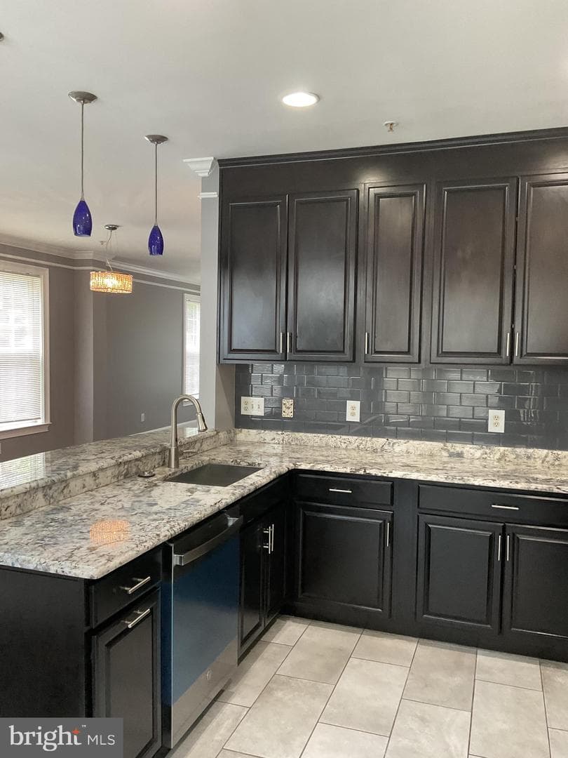 1701 Chinaberry Court photo 6