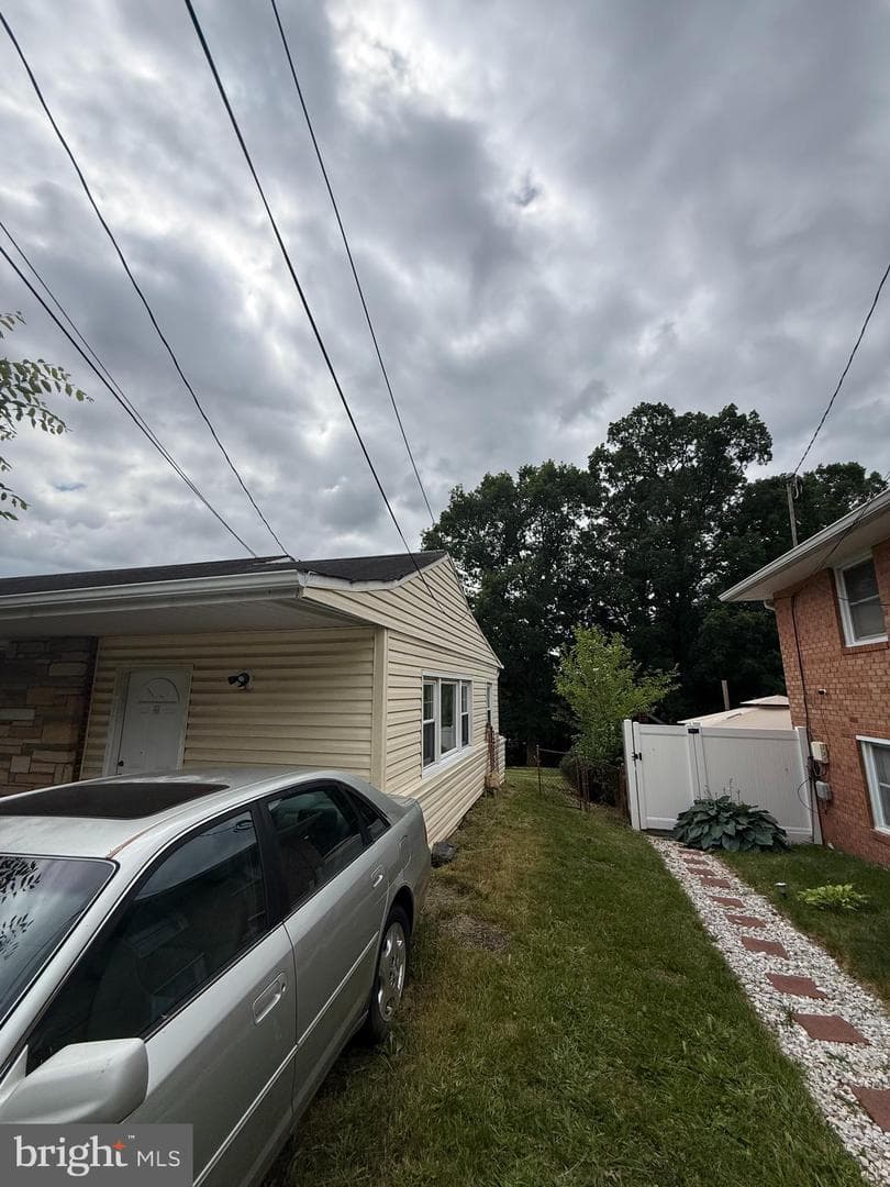 3413 Dunnington Road photo 5