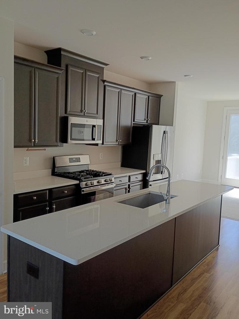 3525 Carnaby Street photo 21