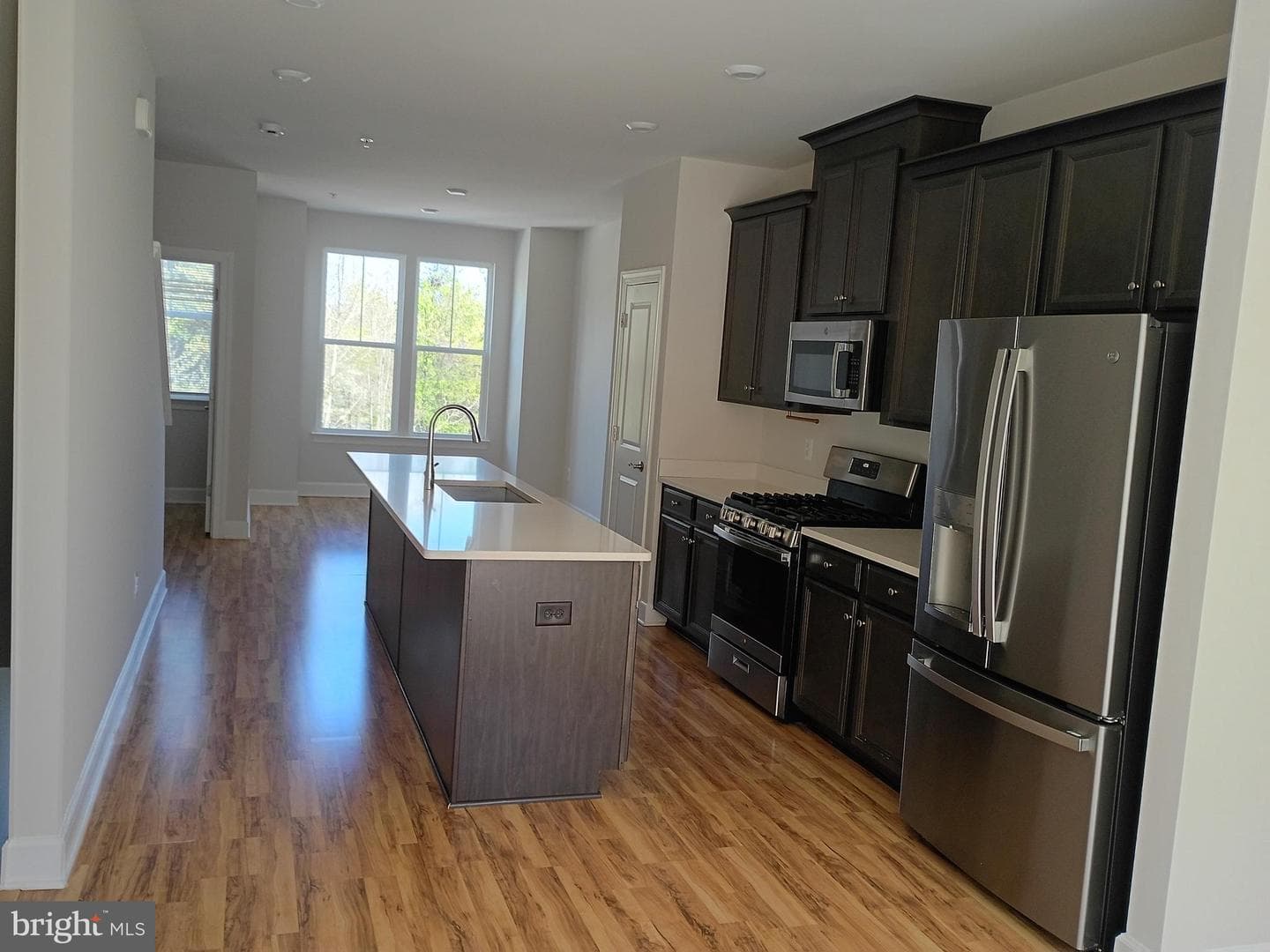 3525 Carnaby Street photo 28