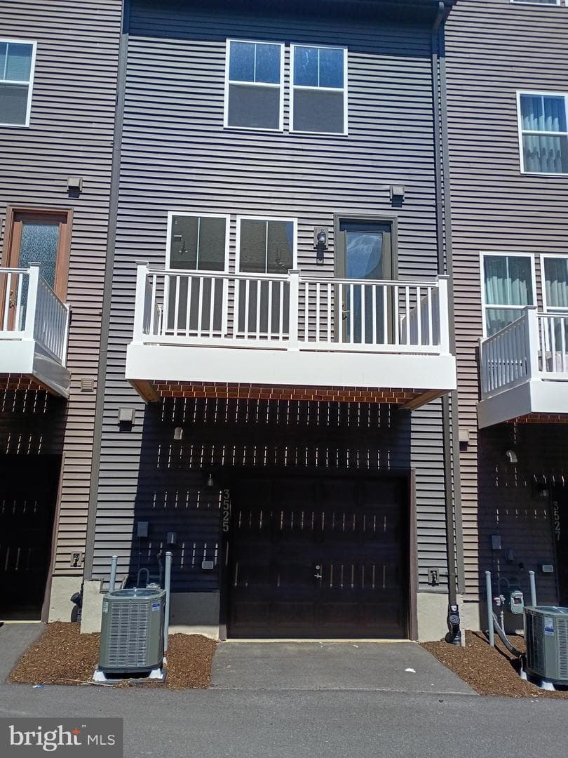 3525 Carnaby Street photo 56