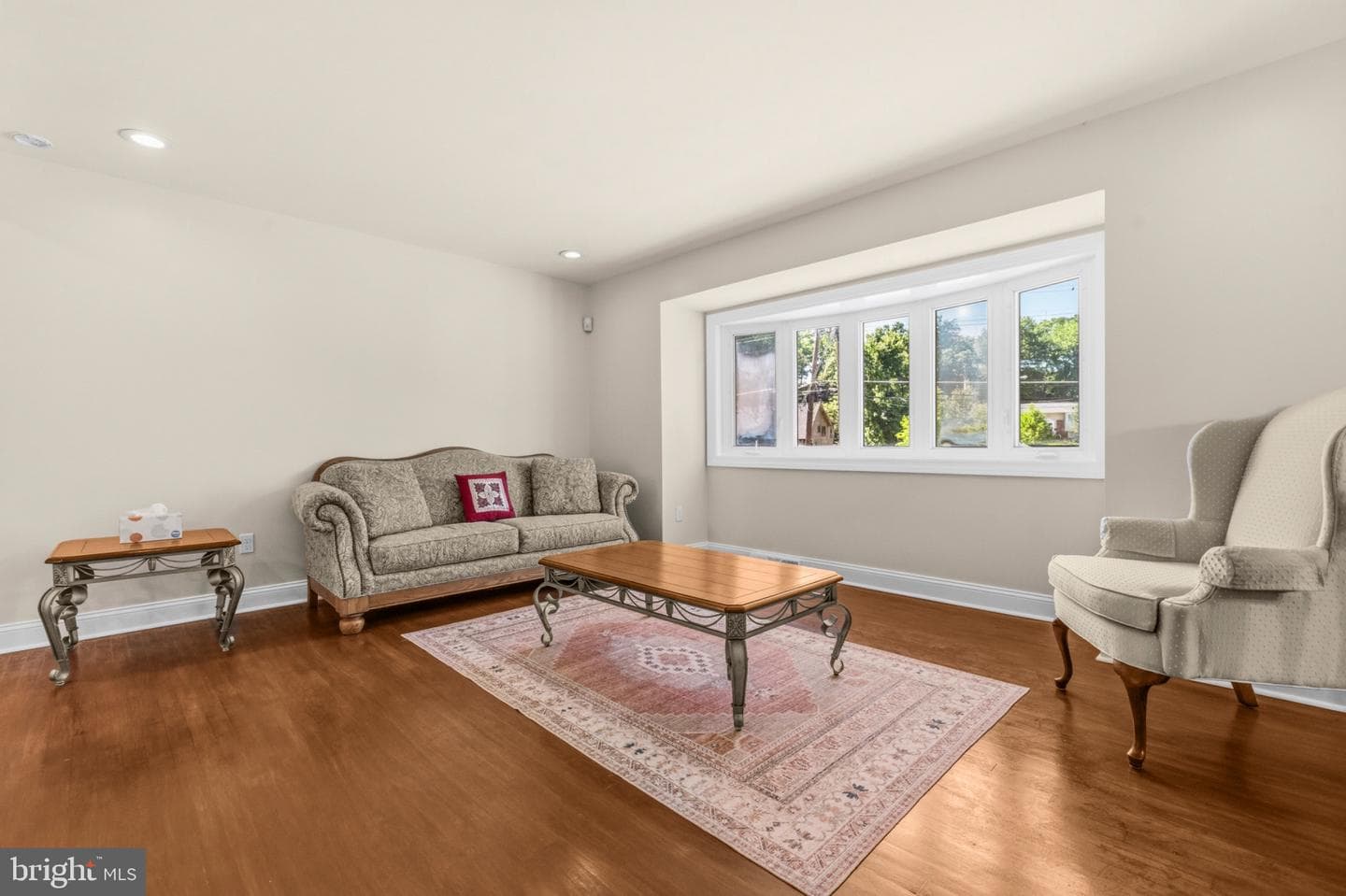 1504 Birchwood Drive photo 9
