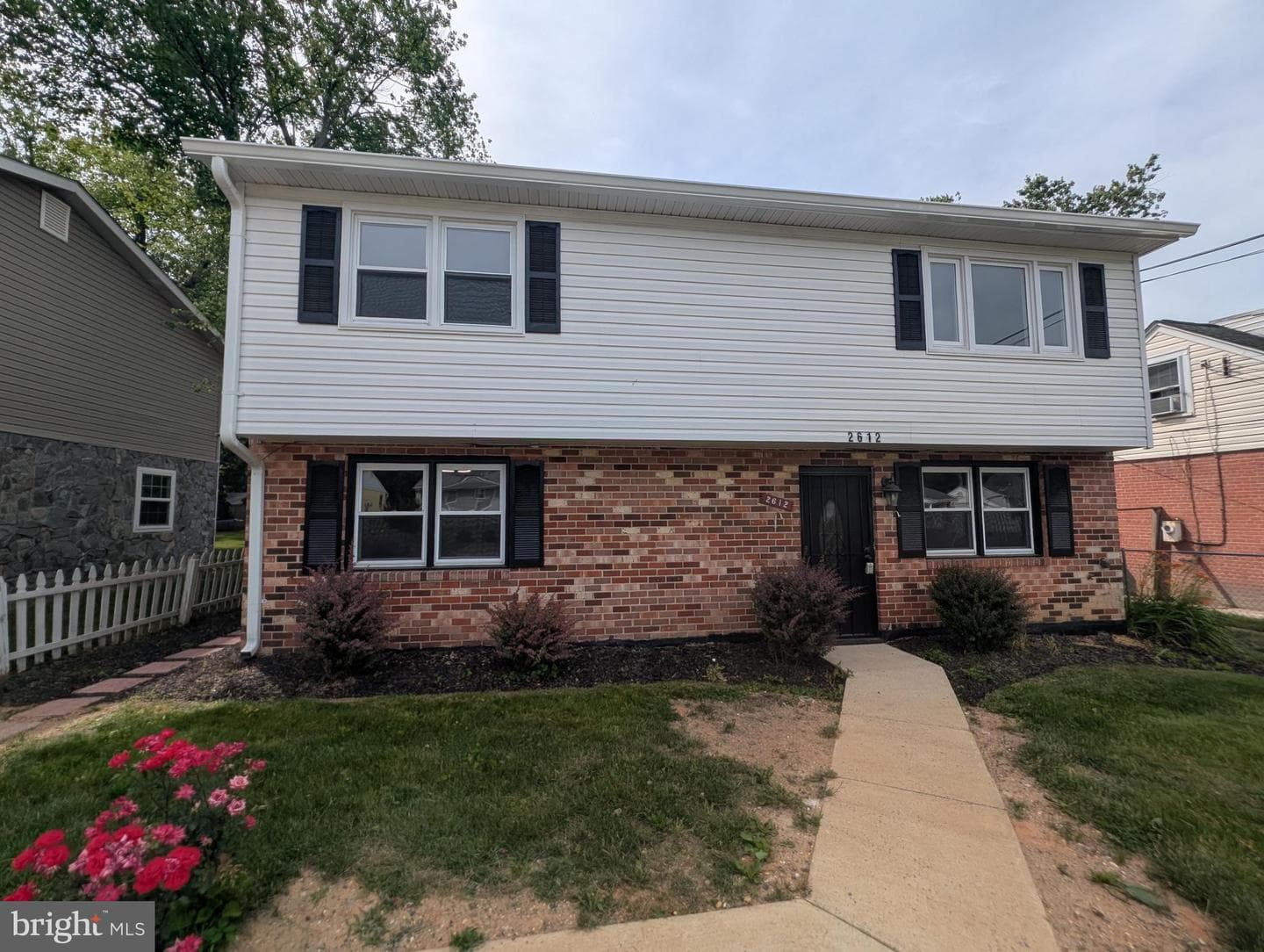2612 Phelps Avenue photo 2