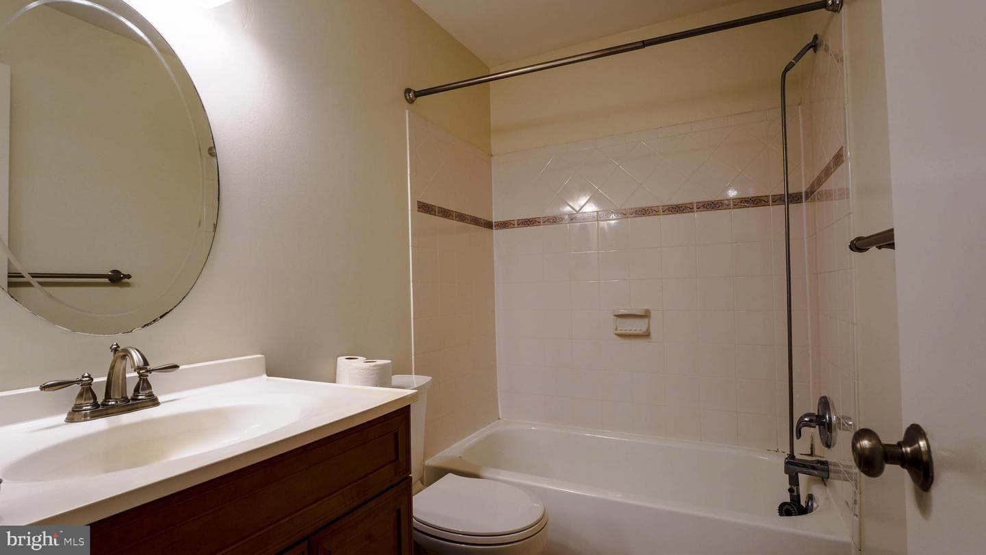 14109 William Street #16-B photo 19