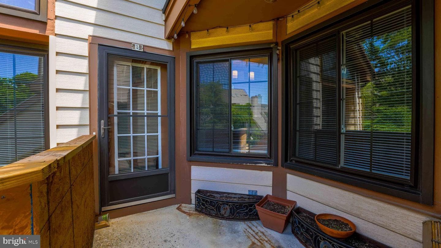 14109 William Street #16-B photo 22
