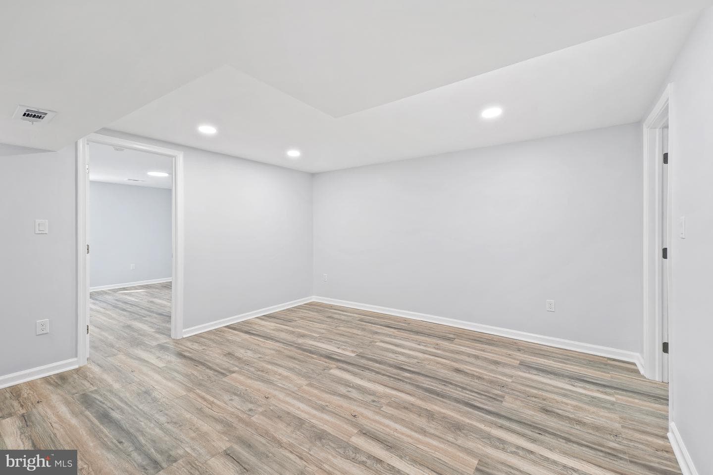 11309 Cherry Hill Road photo 22