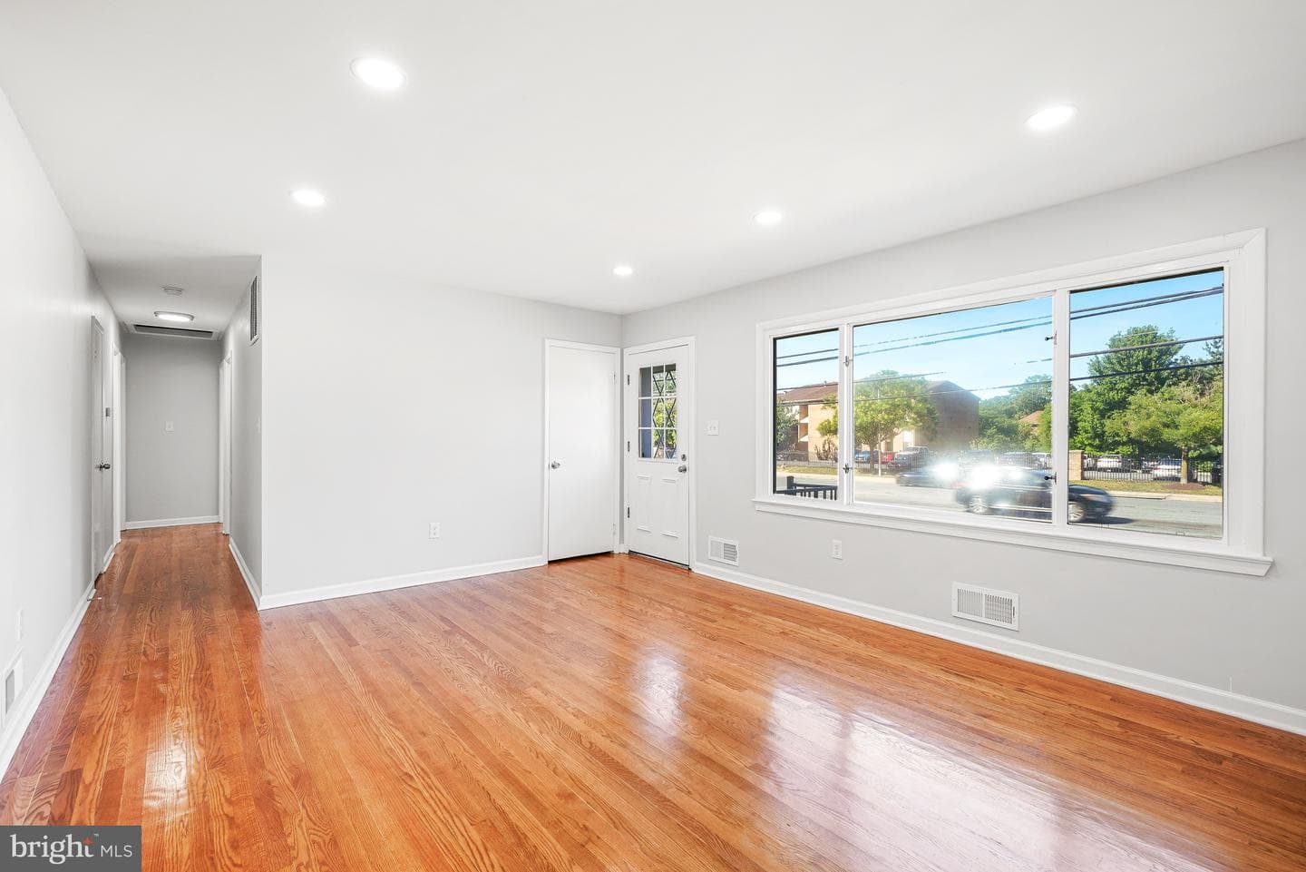 11309 Cherry Hill Road photo 7