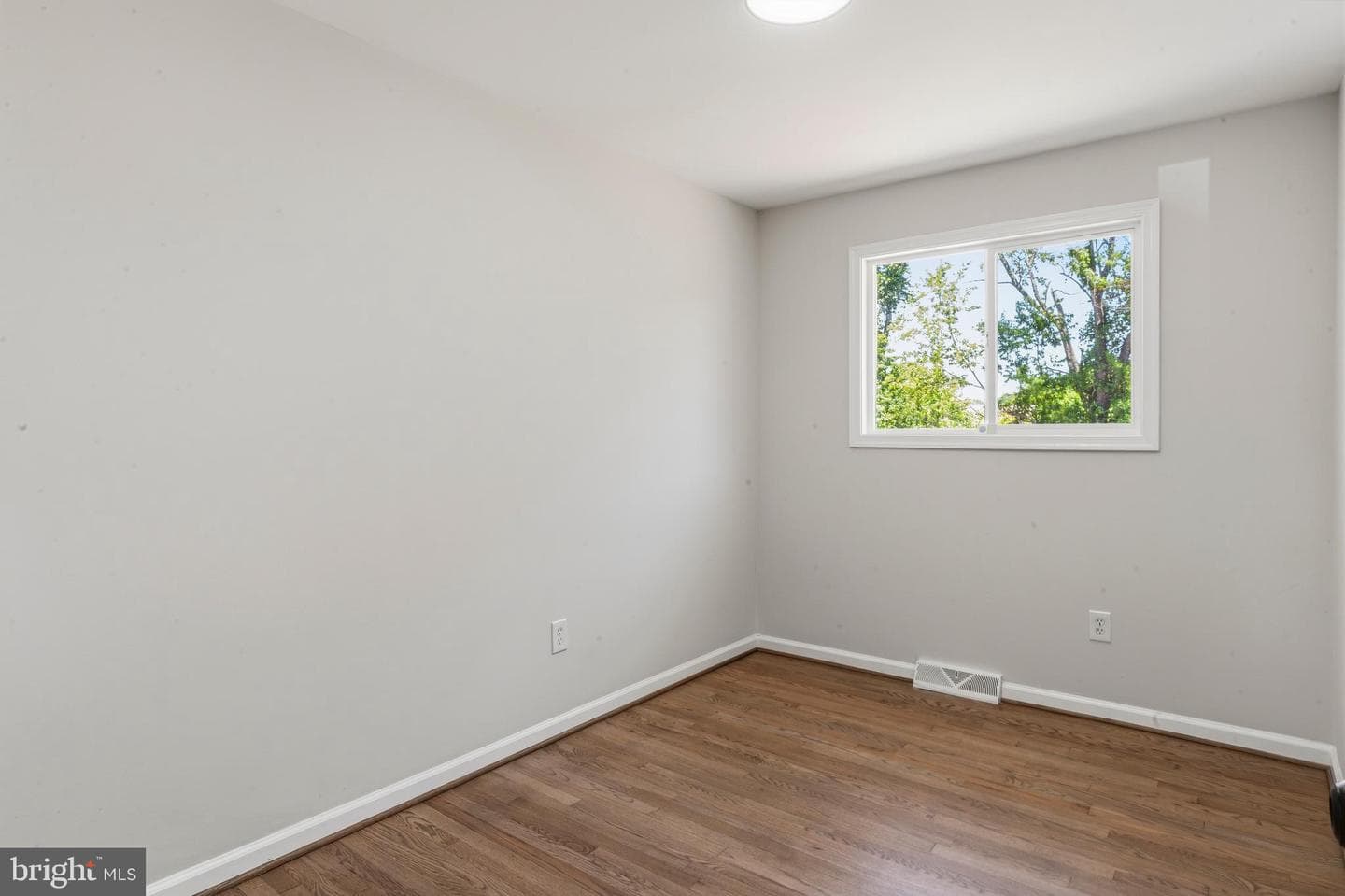 6908 Drylog Street photo 40