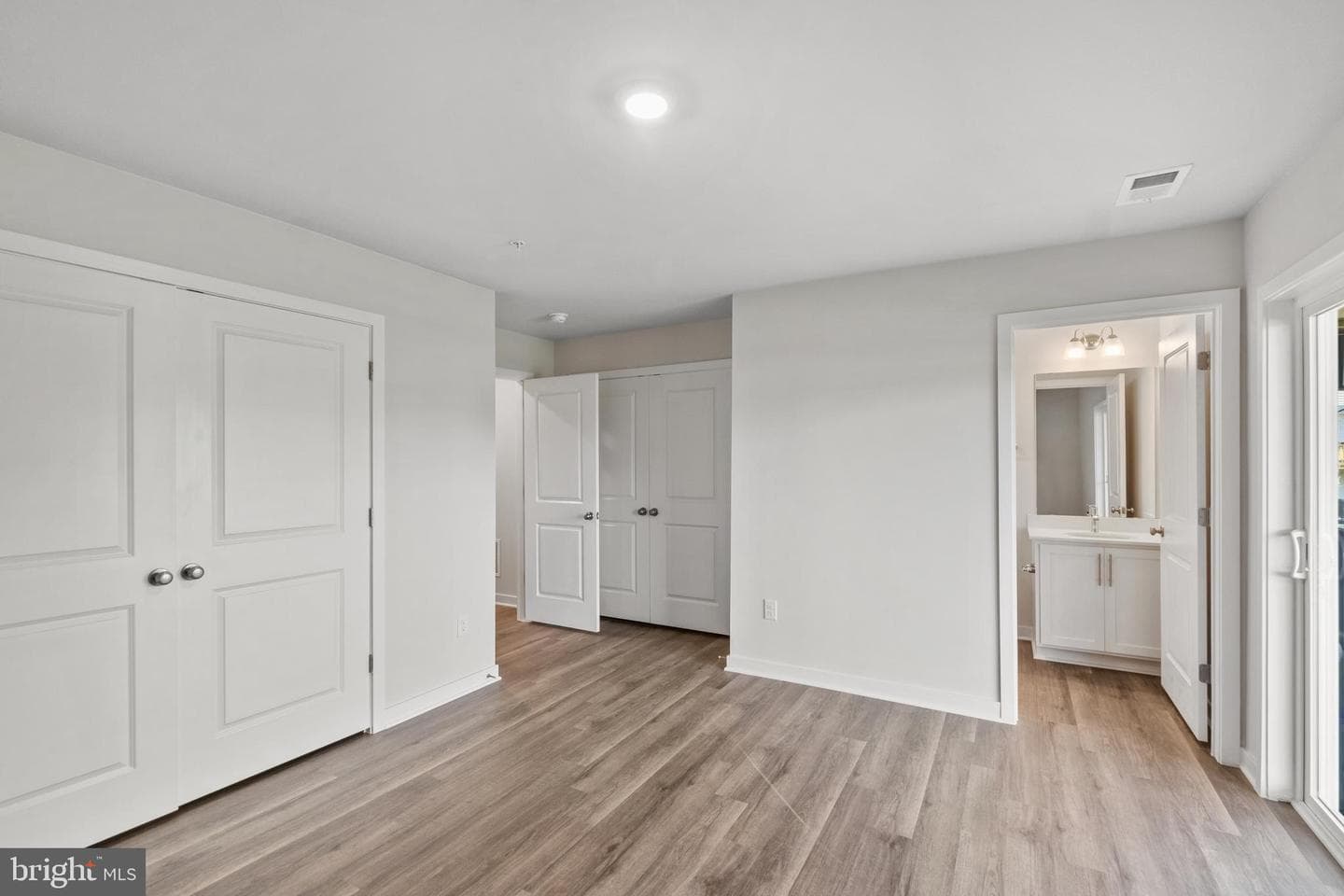 7537 Silver Thread Way photo 17
