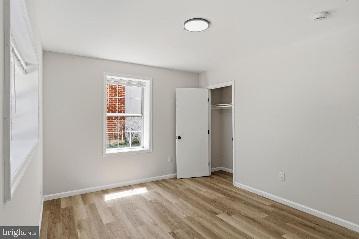 5303 Cumberland Street photo 46
