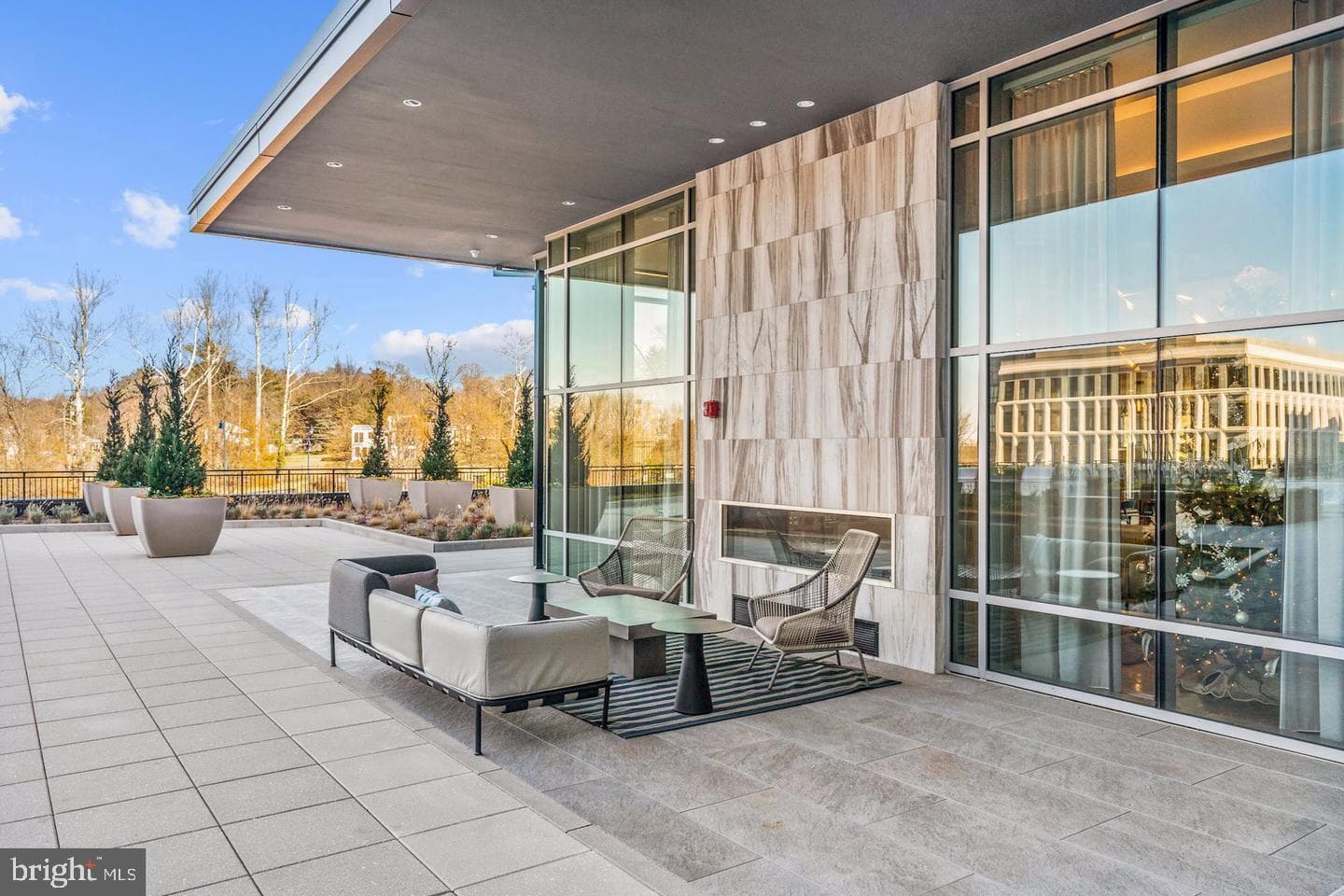 145 Riverhaven Drive #503
