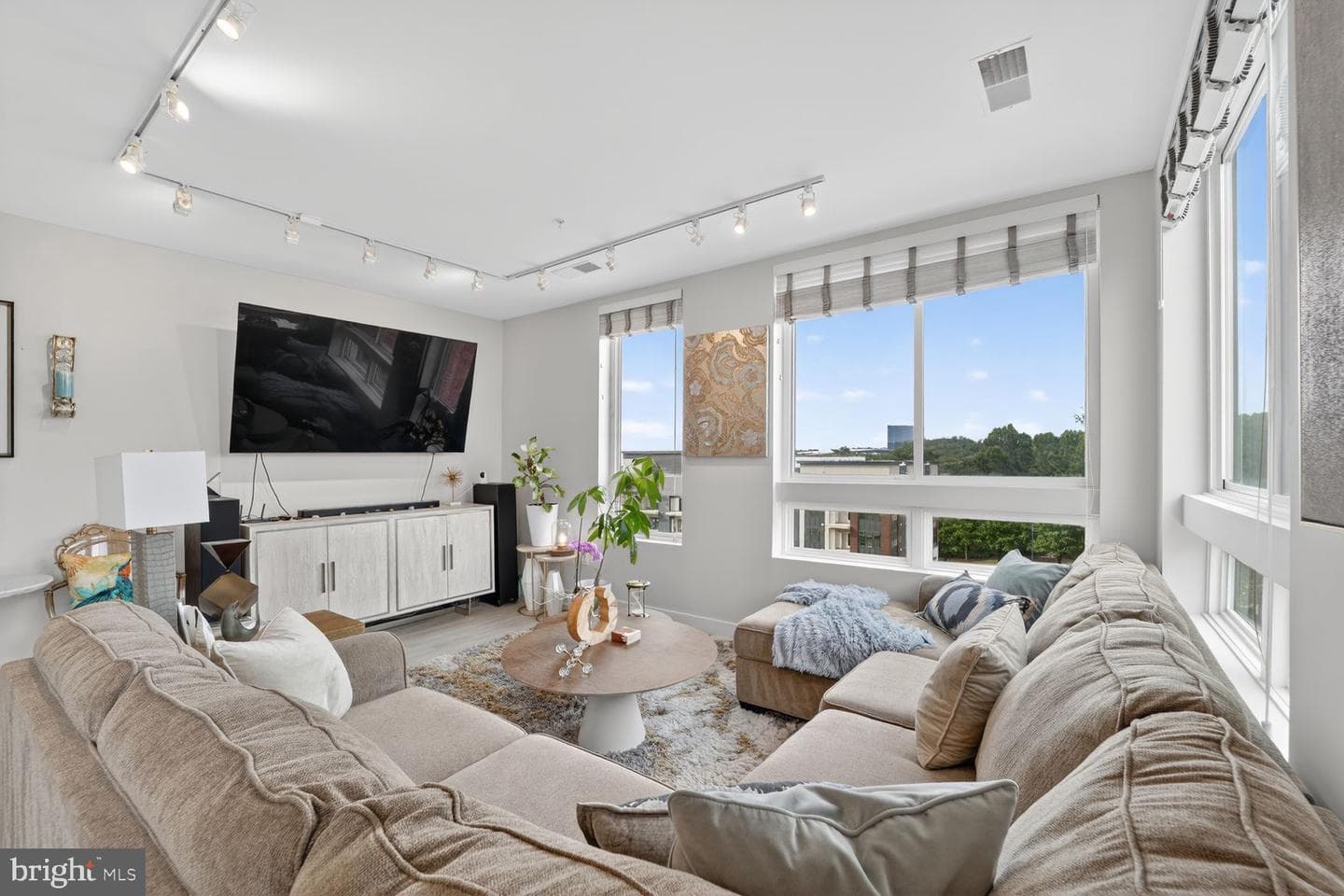 145 Riverhaven Drive #503 photo 6