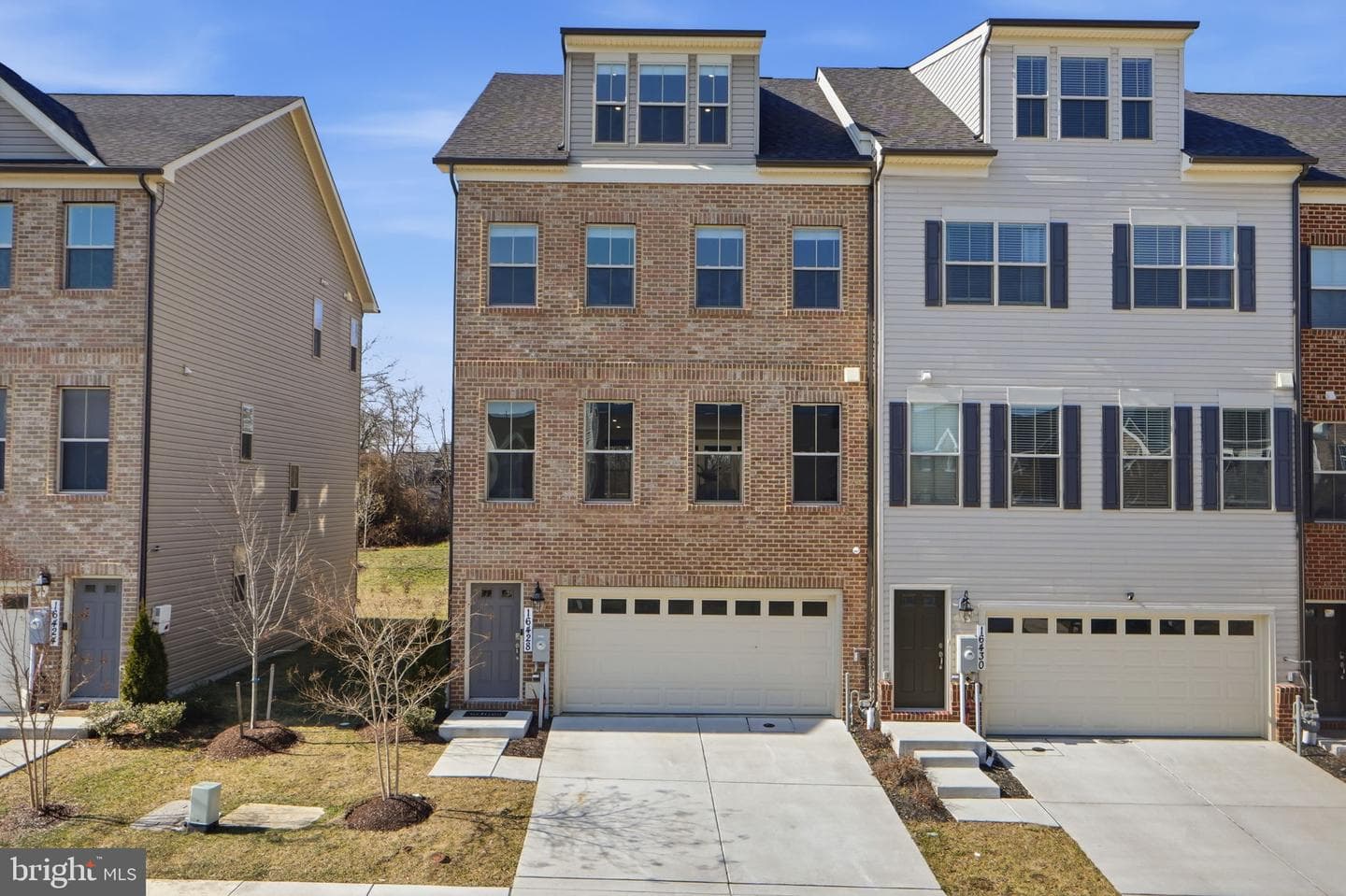 16428 Fife Way photo 2