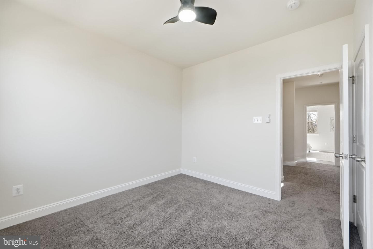 16428 Fife Way photo 33