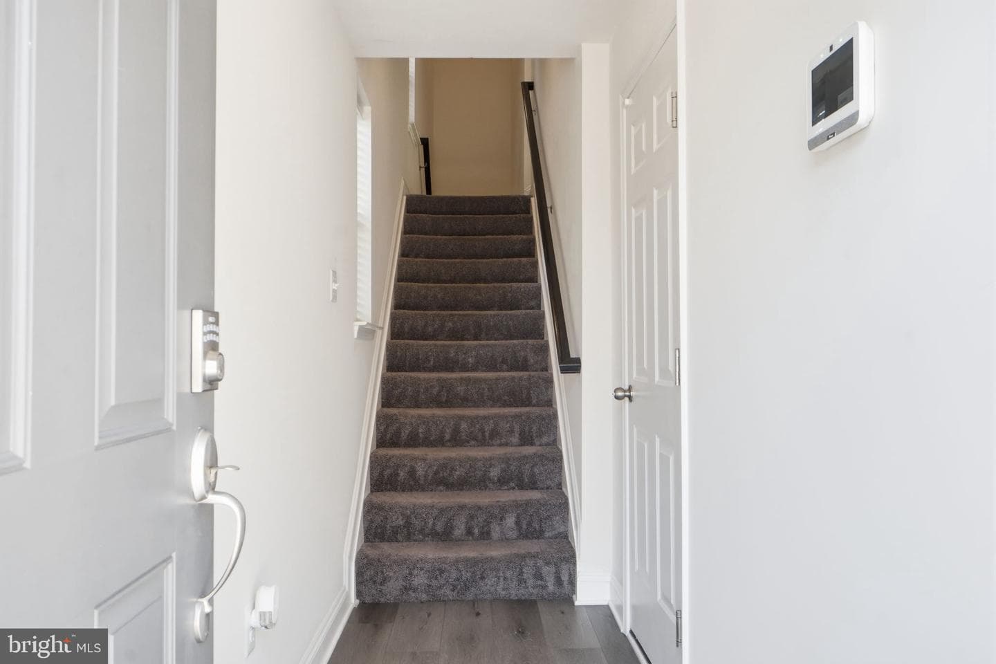 16428 Fife Way photo 40