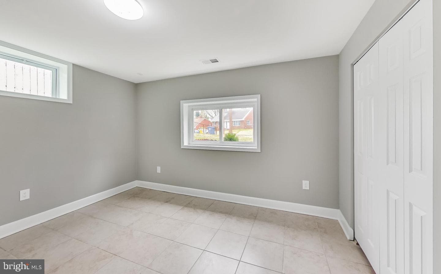 5923 Berwyn Road photo 25