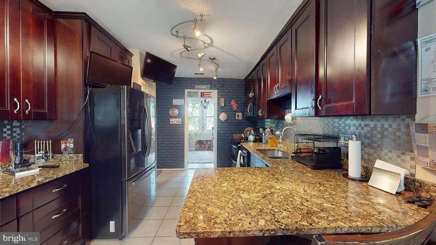 12532 Surrey Circle Drive photo 6