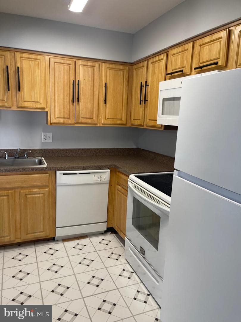 10125 Prince Place #304-11 photo 11
