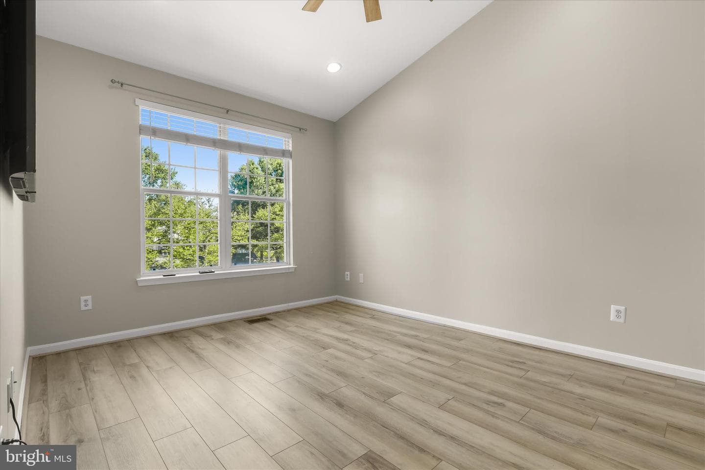 14705 Hampshire Hall Court #203 photo 9