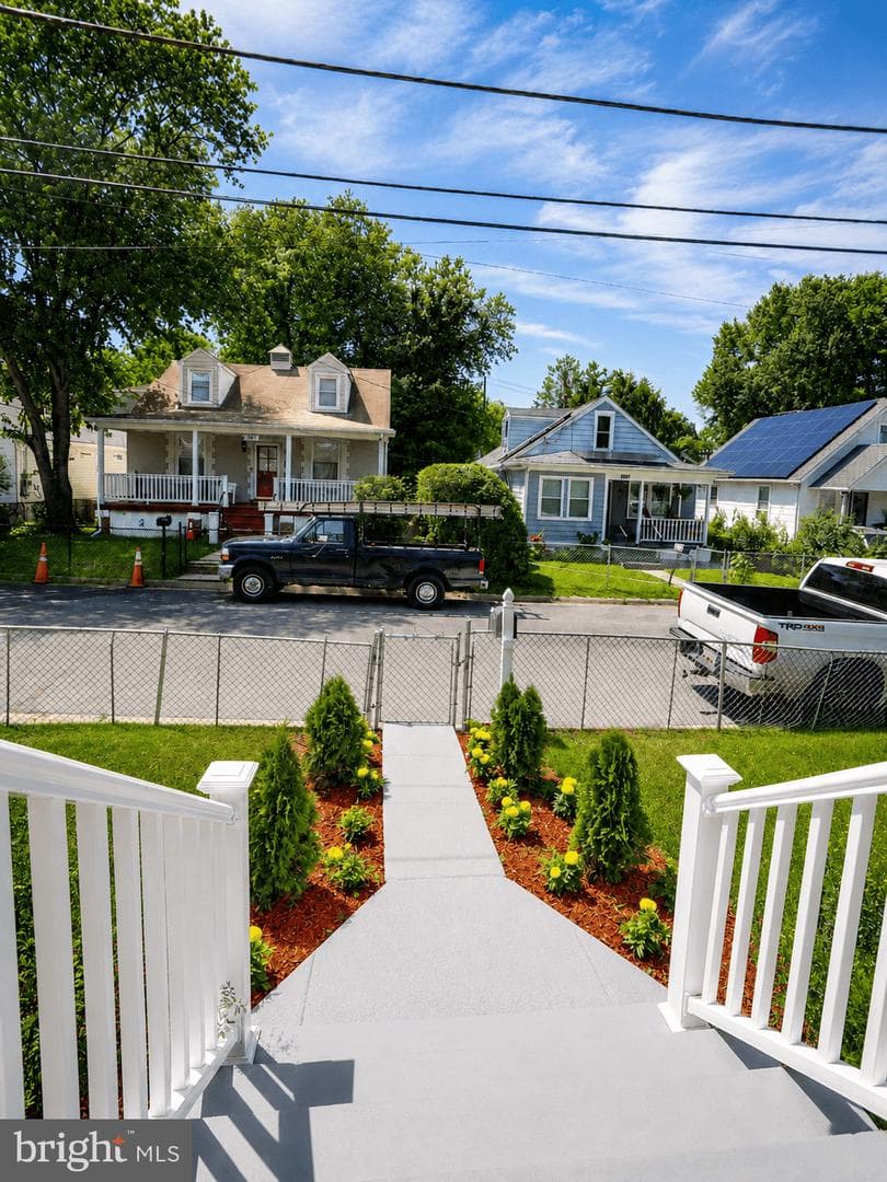 918 Mentor Avenue photo 42