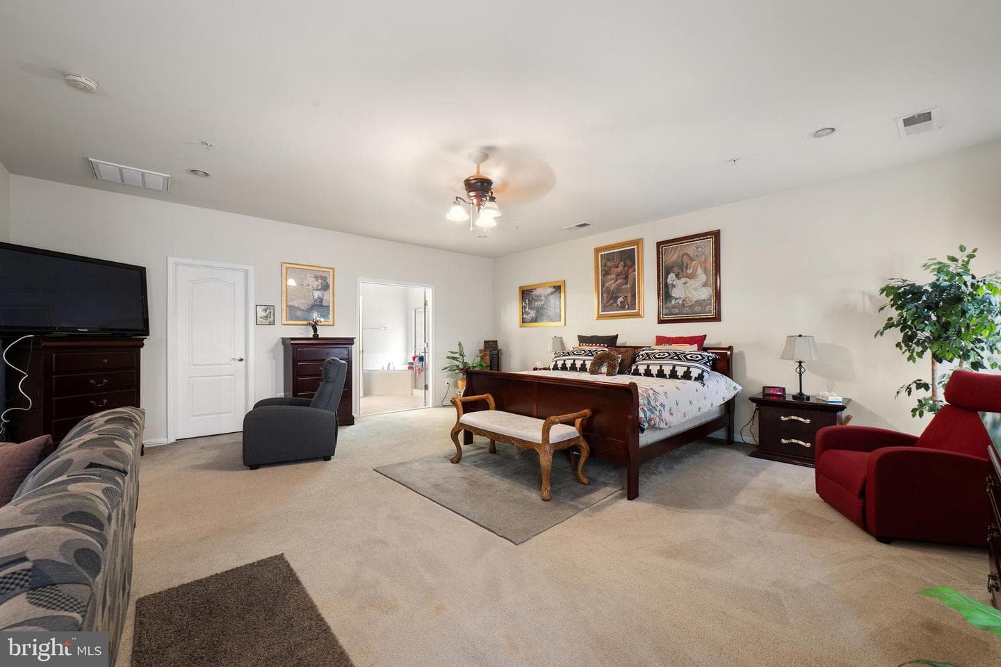 7207 Sudley photo 32