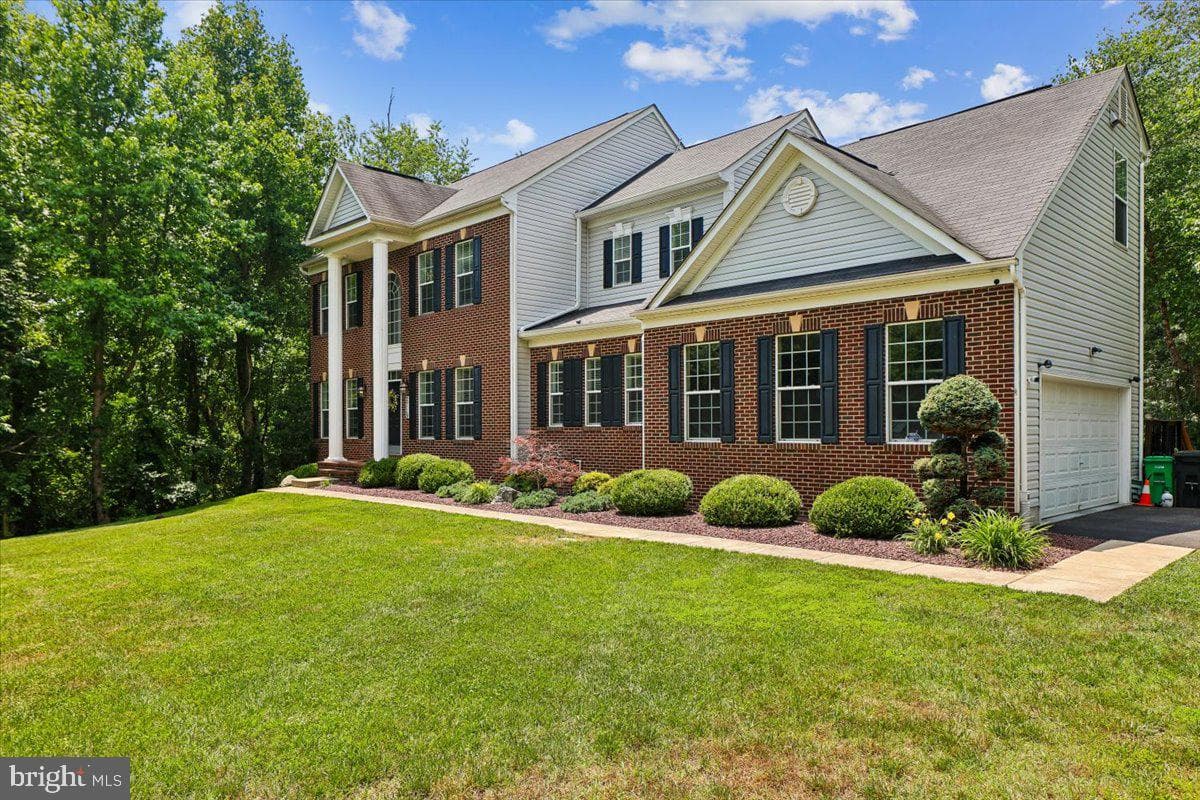 2715 Pumpkin Street, Clinton