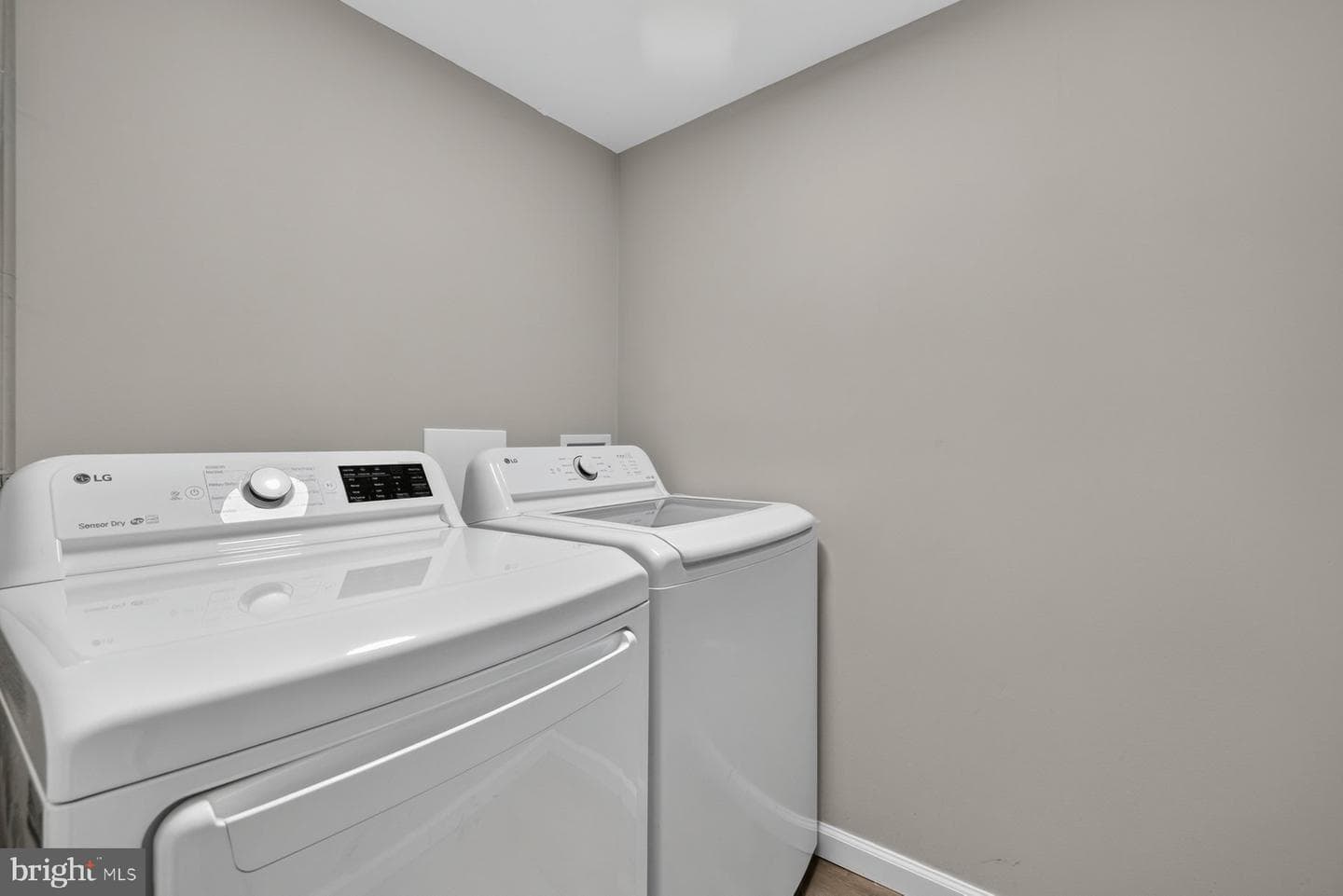 7408 Mason Street photo 26