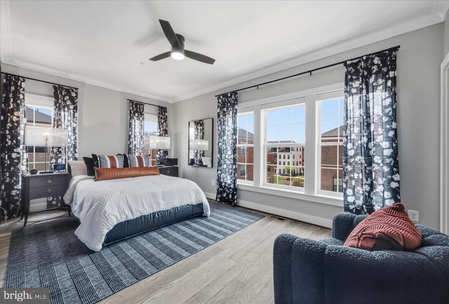 610 Leigh Way photo 35