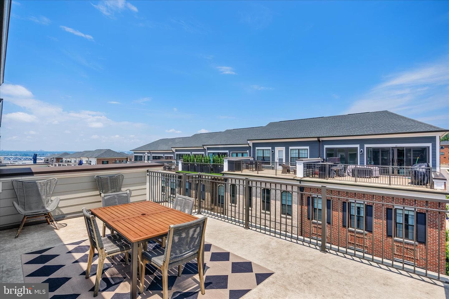 610 Leigh Way photo 39