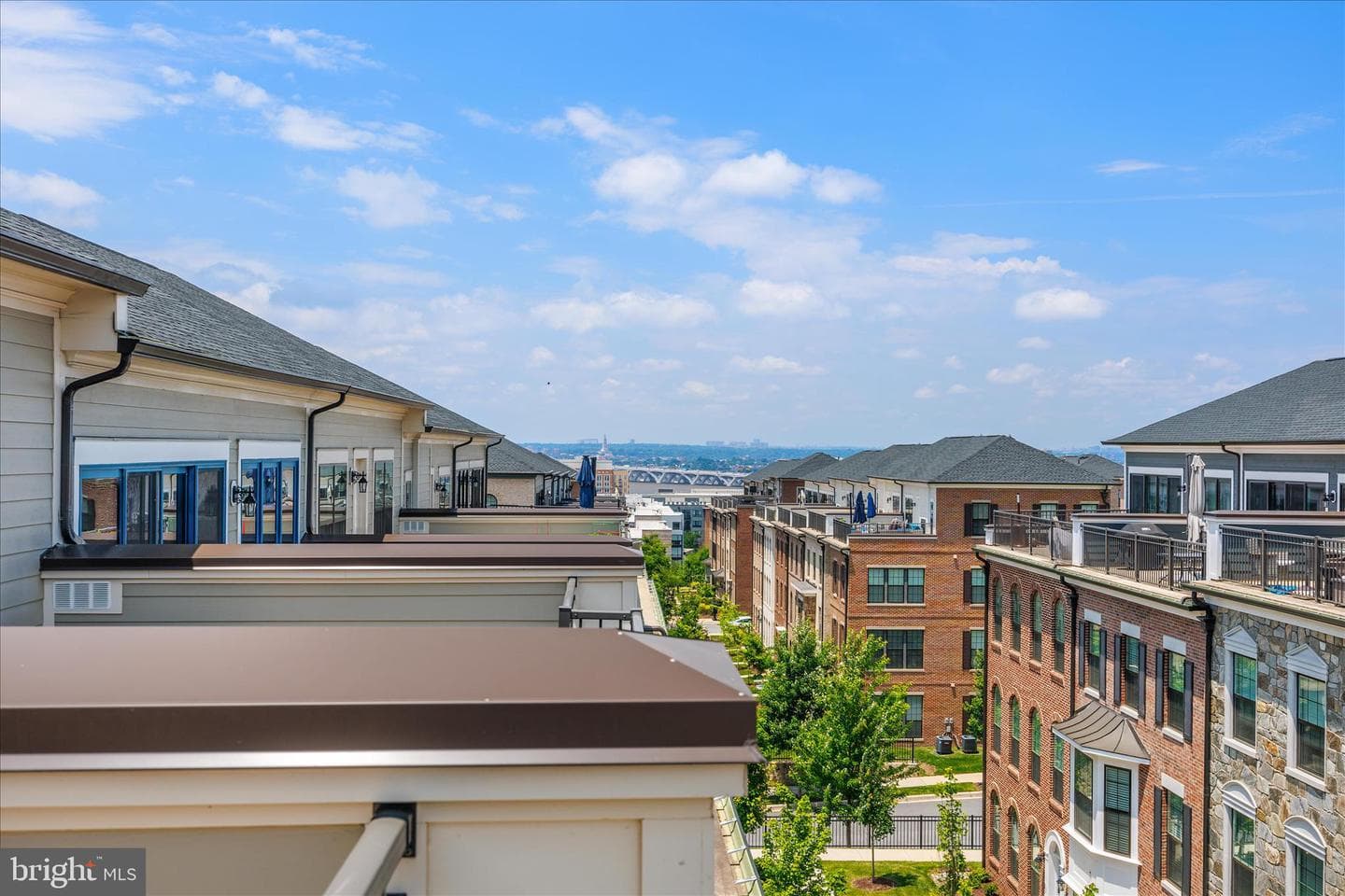 610 Leigh Way photo 40
